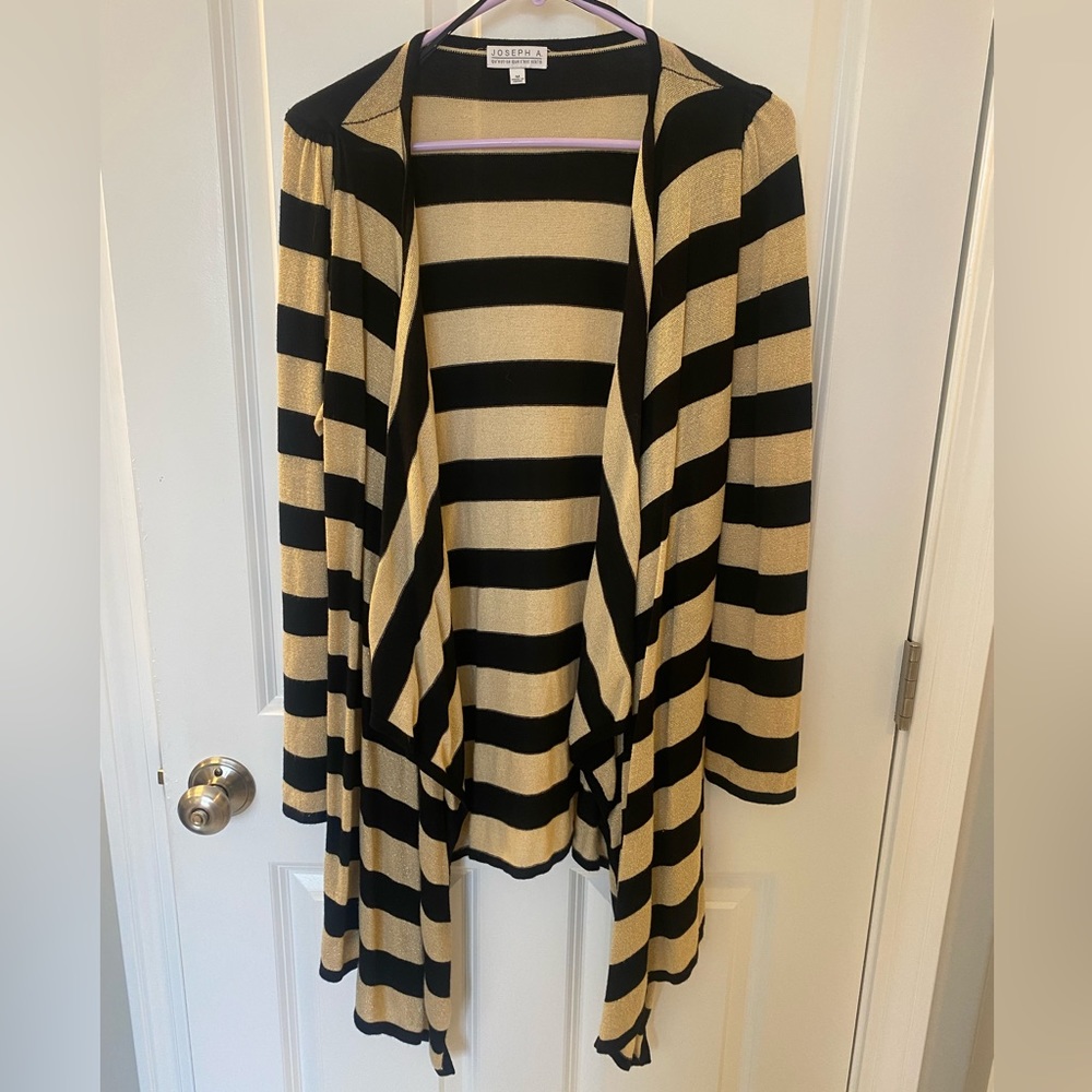 🛍️Joseph A (M) Black & Gold Striped Sweater🛍️